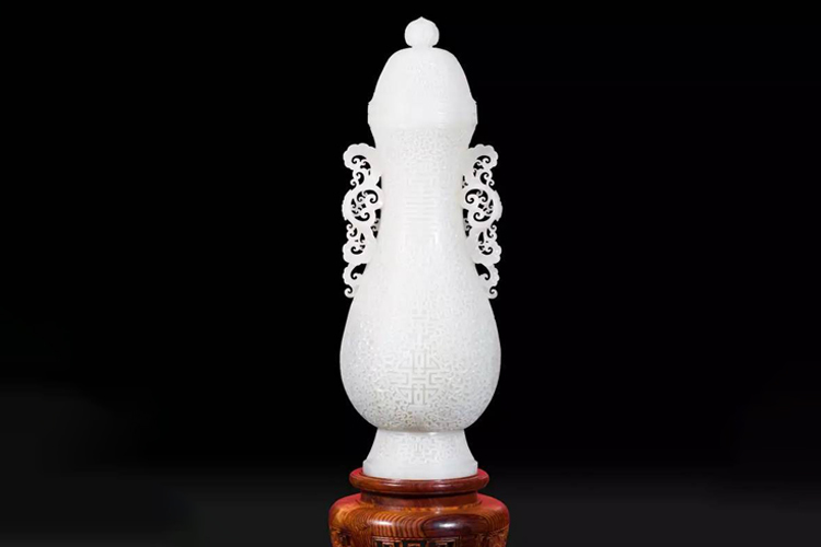 中國(guó)玉石雕刻“陸子岡杯”精品評(píng)展2015年獲獎(jiǎng)作品欣賞（上）（1）