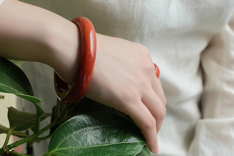 南紅手鐲價(jià)格，南紅手鐲圖片（1）