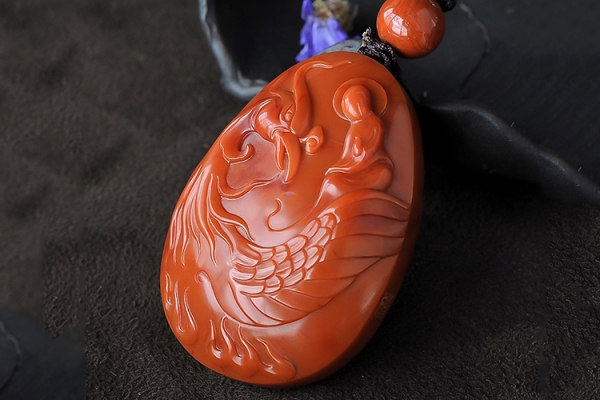 南紅功效與作用及禁忌，佩戴南紅要注意什么？
