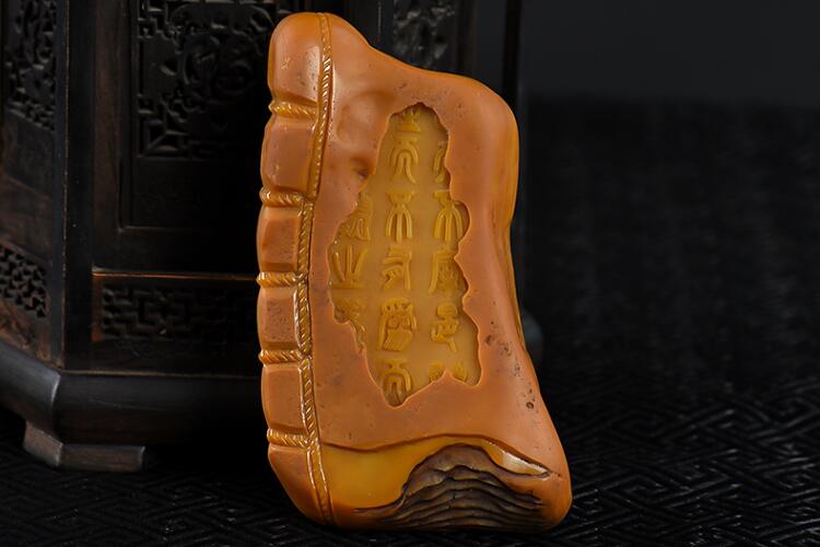 黃龍玉鑒賞與選購注意事項(xiàng)，什么樣的黃龍玉才有價(jià)值？（6）
