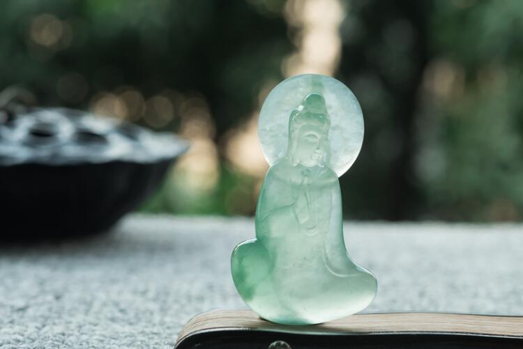 玉觀音吊墜價格是多少錢？玉觀音吊墜圖片欣賞（1）