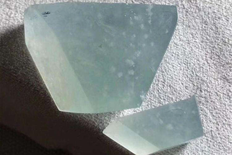 翡翠里面有棉絮好不好？這些絕美的雪花棉翡翠雕件告訴你答案（8）