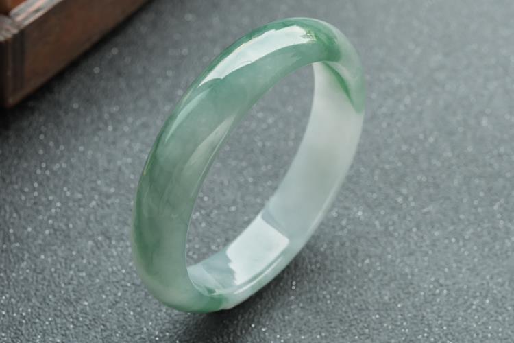手鐲測(cè)量方法有哪些？翡翠手鐲圖集賞析（6）