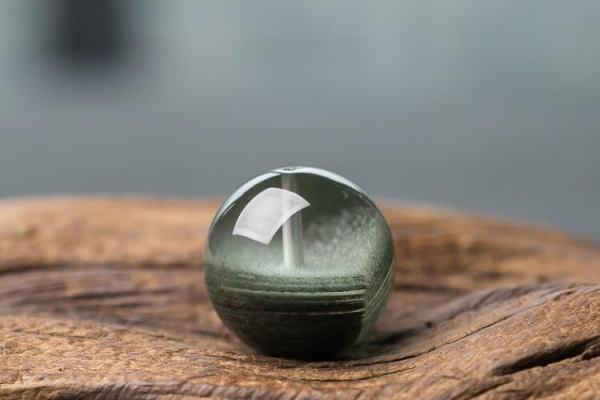 綠幽靈聚寶盆是什么？如何挑選綠幽靈聚寶盆？
