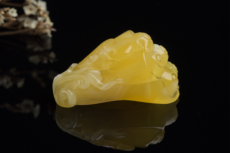 蜜蠟鑒別好壞的方法有哪些？買(mǎi)前必看的方法（2）