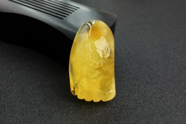 雞油黃蜜蠟價(jià)格表分析？雞油黃蜜蠟價(jià)格是多少