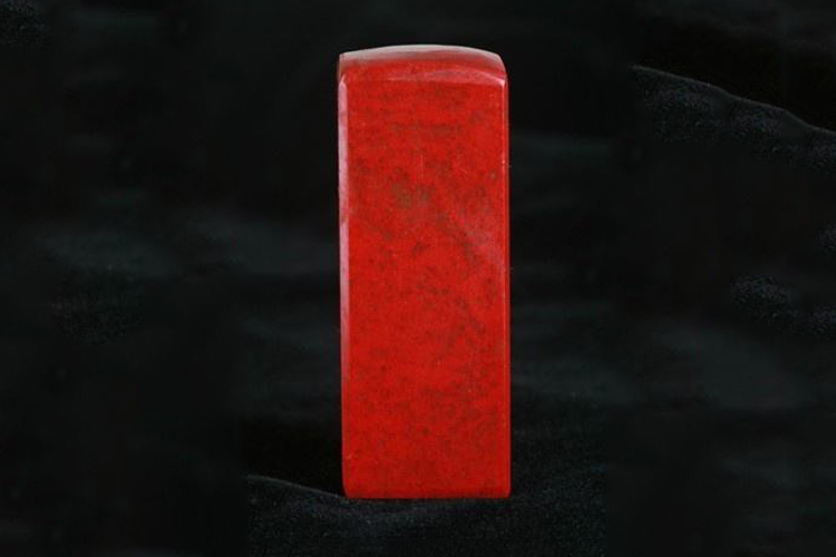 雞血石報(bào)價(jià)是多少？是什么影響雞血石報(bào)價(jià)？（7）