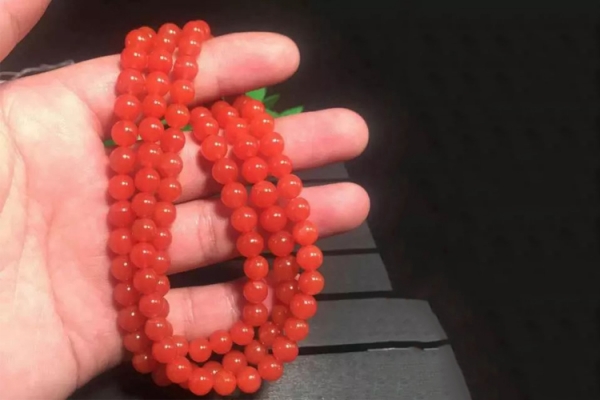 川料南紅的特點(diǎn)是什么？川料南紅介紹
