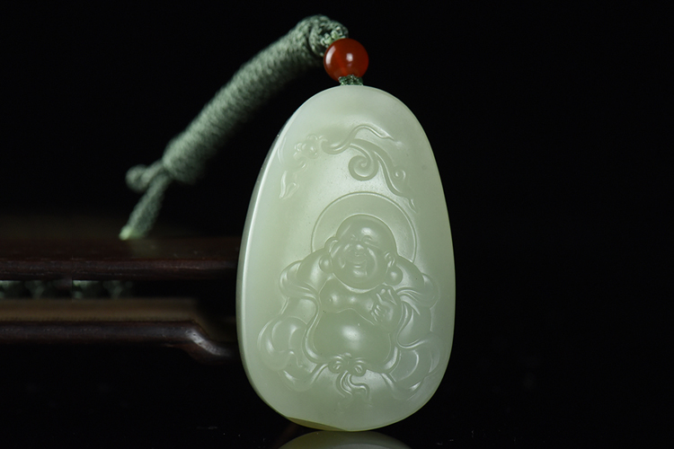 和田青白玉價格如何？青白玉和白玉到底如何區(qū)分？（8）