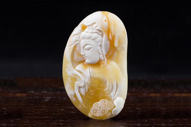 波羅的海蜜蠟有何特點？波羅的海各個產(chǎn)區(qū)蜜蠟分析（6）