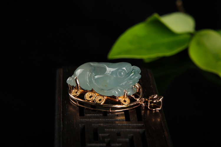 金蟾圖片賞析，常見的招財金蟾造型（6）