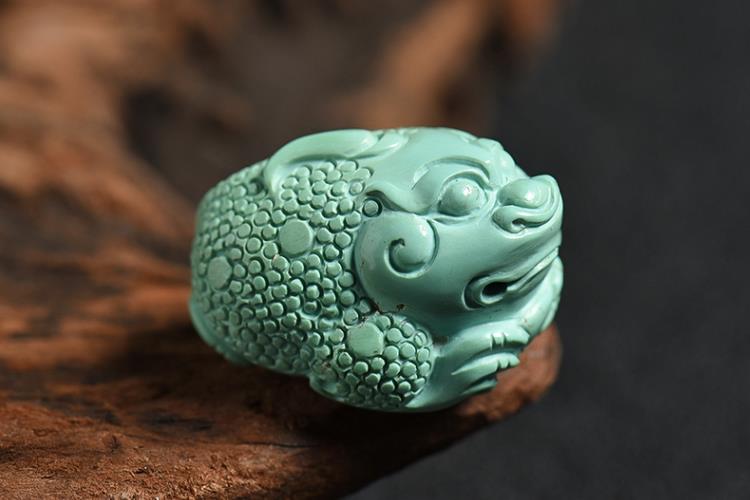 金蟾蜍的寓意就只有招財(cái)嗎？招財(cái)金蟾原來還有大作用?。?）