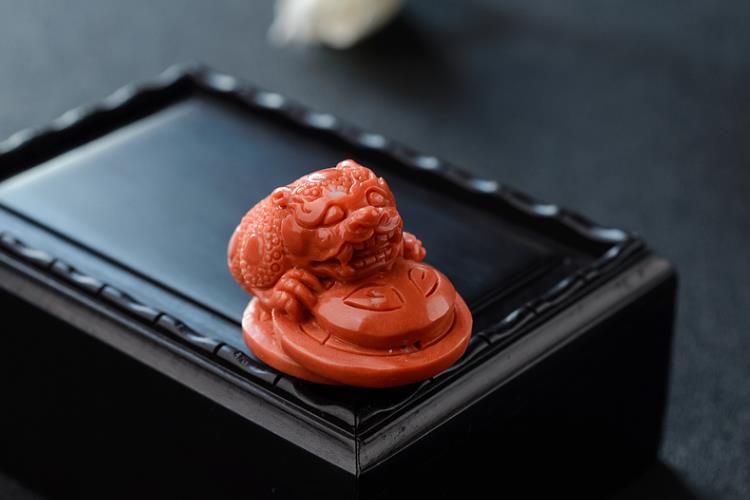 金蟾蜍的寓意就只有招財(cái)嗎？招財(cái)金蟾原來還有大作用?。?）
