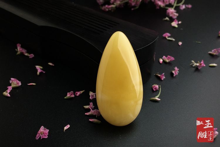 什么是蜜蠟-玉雕名家