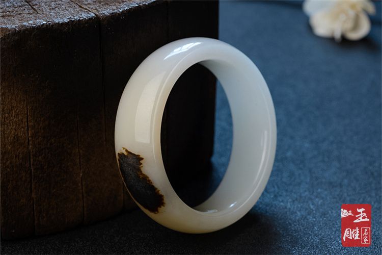 玉鐲子價(jià)格-玉雕名家