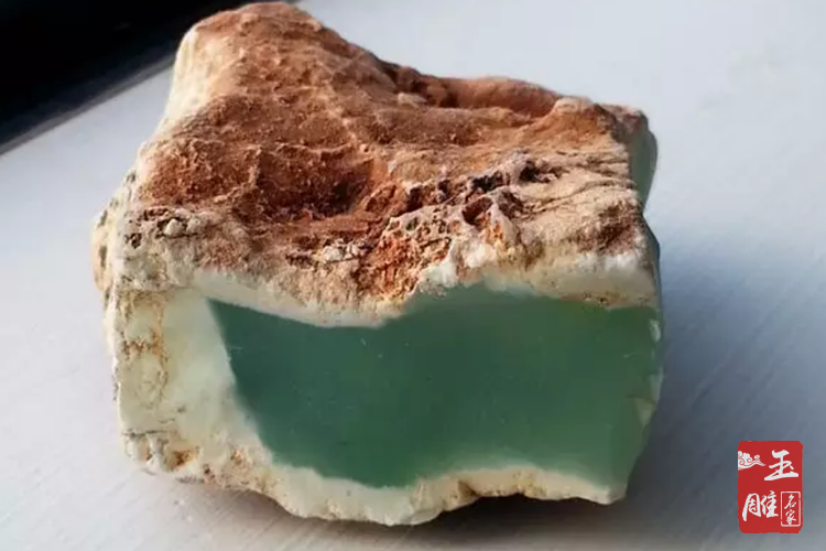 綠色澳洲玉值錢嗎-玉雕名家
